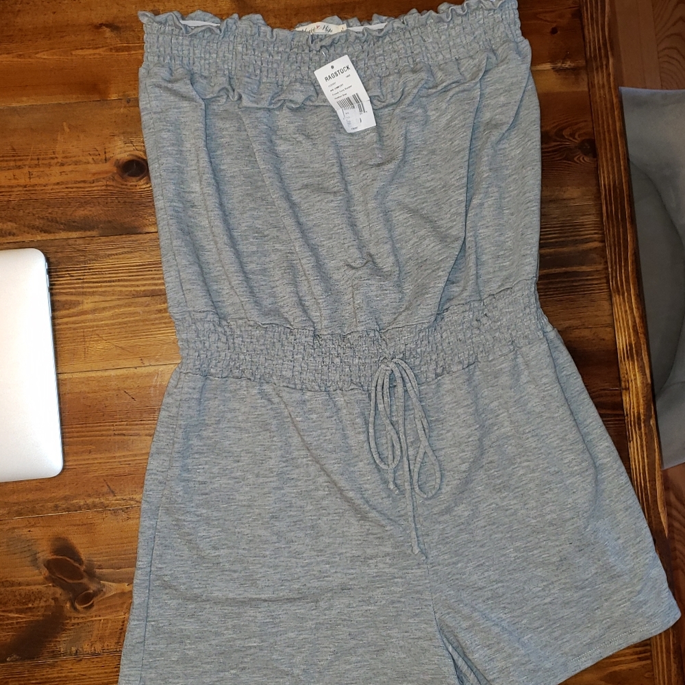 Strapless romper